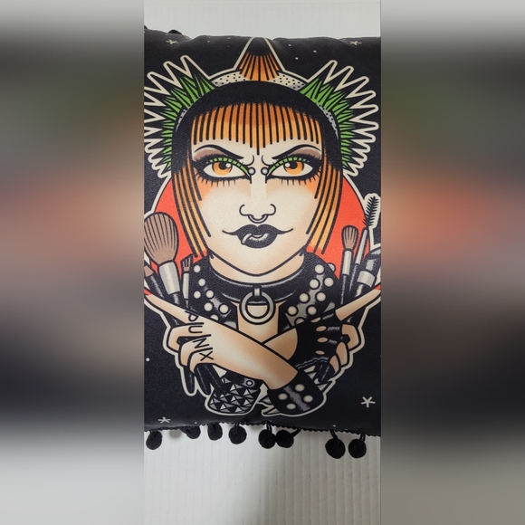 SOURPUSS ~ Set Of 2 War Paint Pillows 12x12 - Picture 5 of 8